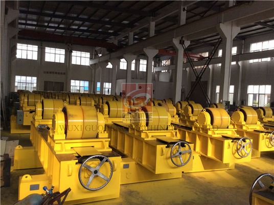 Reliable Conventional Pipe Welding Rotator 300T PU Roller With Moving Bogie