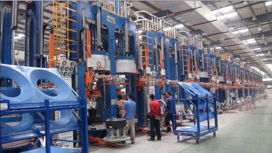 Steel-belted Curing Press Machine , Heat Resistance Tyre Vulcanizing Machine